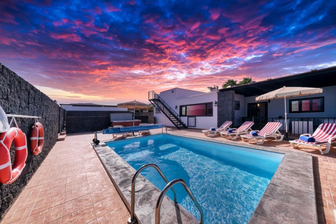 Villa Aurelia-Pool, Jacuzzi And Solarium Коста Бланка Экстерьер фото